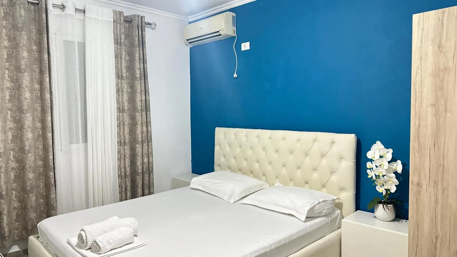 Almer'S Rooms Himarë